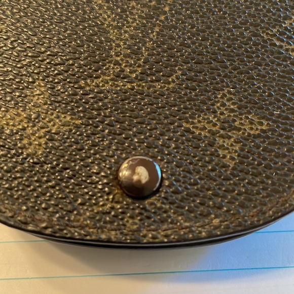 Louis Vuitton pouch - Picture 3 of 7